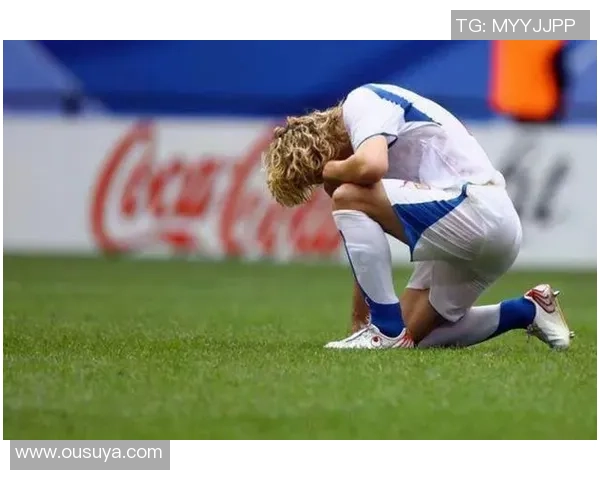 足球巨星因病骤逝引发球迷痛惜世界足坛再添悲情瞬间